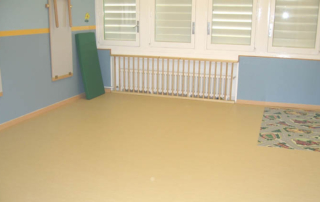 Beige vinyl siding - Rainbow