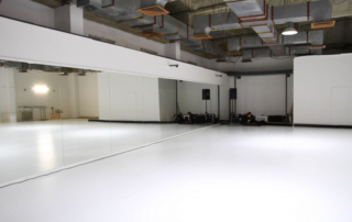 Dance studio with floor - Double-Side white