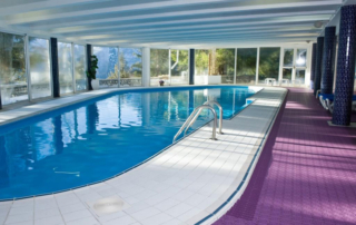 Non-slip swimming pool surround flooring - Bergo Royal
