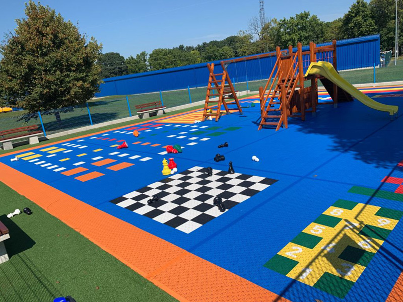 Playground flooring – Bergo Royal principal Playground flooring - Bergo Royal principal