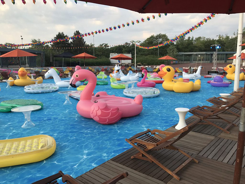 Water fair carpeting for swimming pool Studio principal Water fair carpeting for swimming pool Studio principal