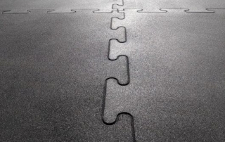 Rubber tiles with airtight puzzle joints