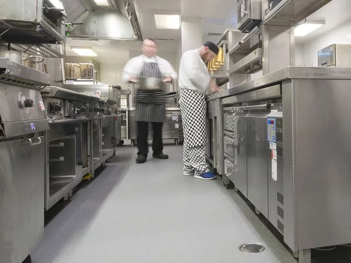 floor-safety-vinyl-vinyl-kitchens-suprasafe-25-r12 Suprasafe 25 R12 anti-slip floor for industrial kitchens